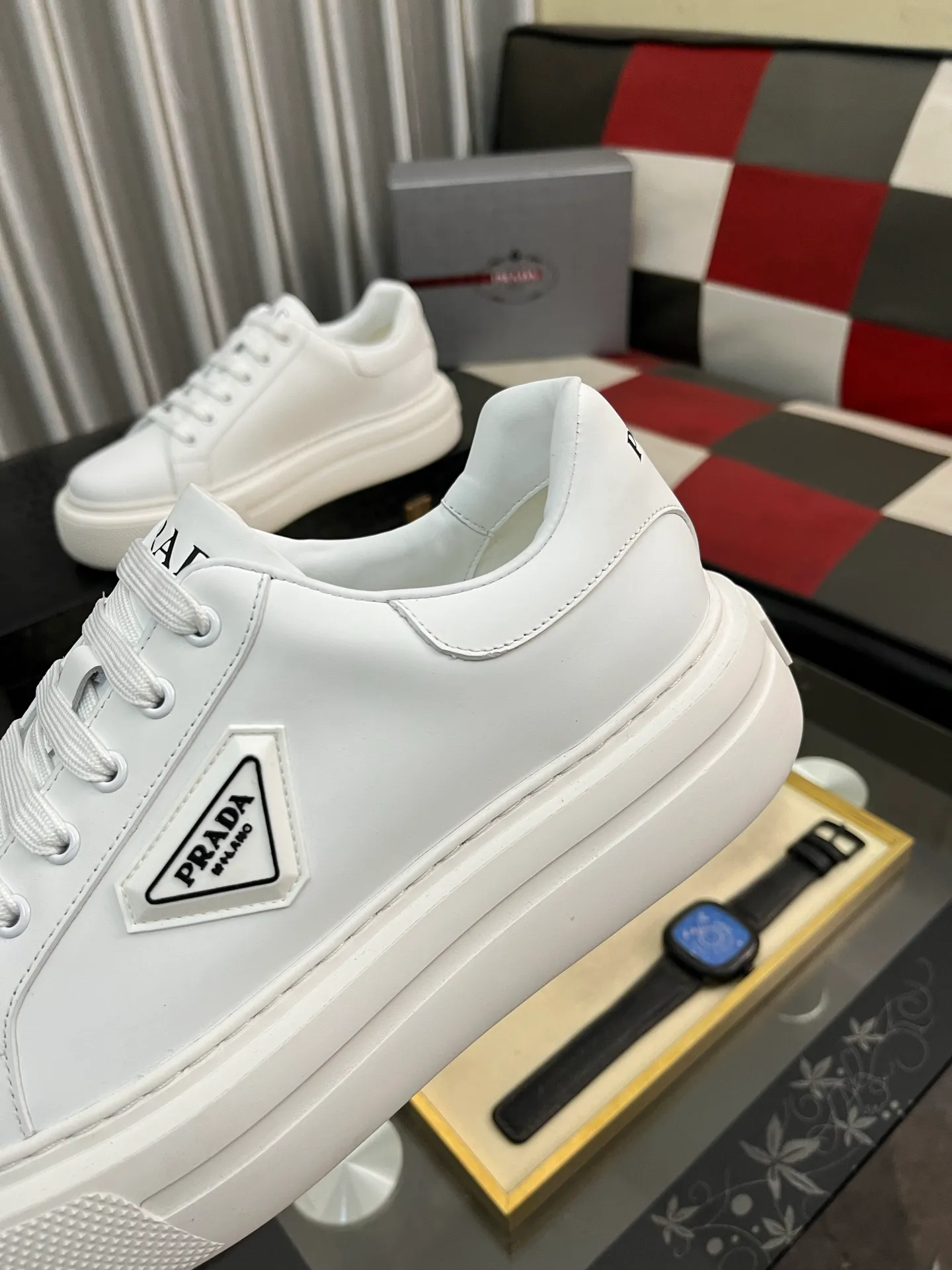 Men's shoes 💰580⌚️⌚️【PRADA】Prada casual shoes, originally developed 1:1, made of high-mercerized cowhide with imported cowhide, silk sheepskin lining, rubber outsole, comfortable and soft on the foot, size: 38-444️⃣Colors available